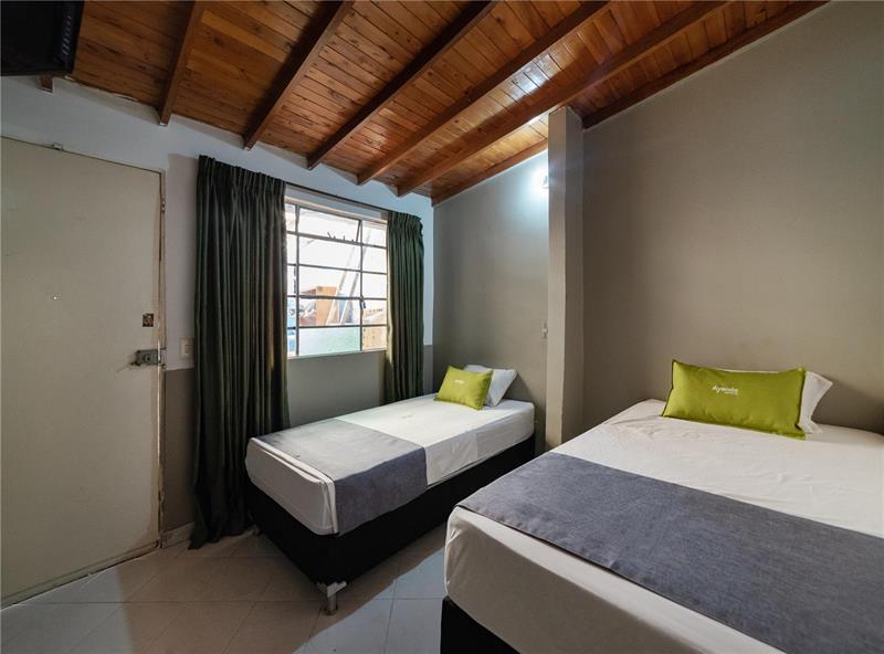 Hotel Prestige 메딜린 외부 사진