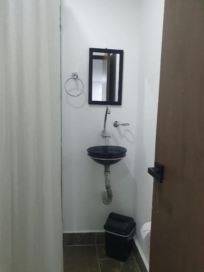 Hotel Prestige 메딜린 외부 사진