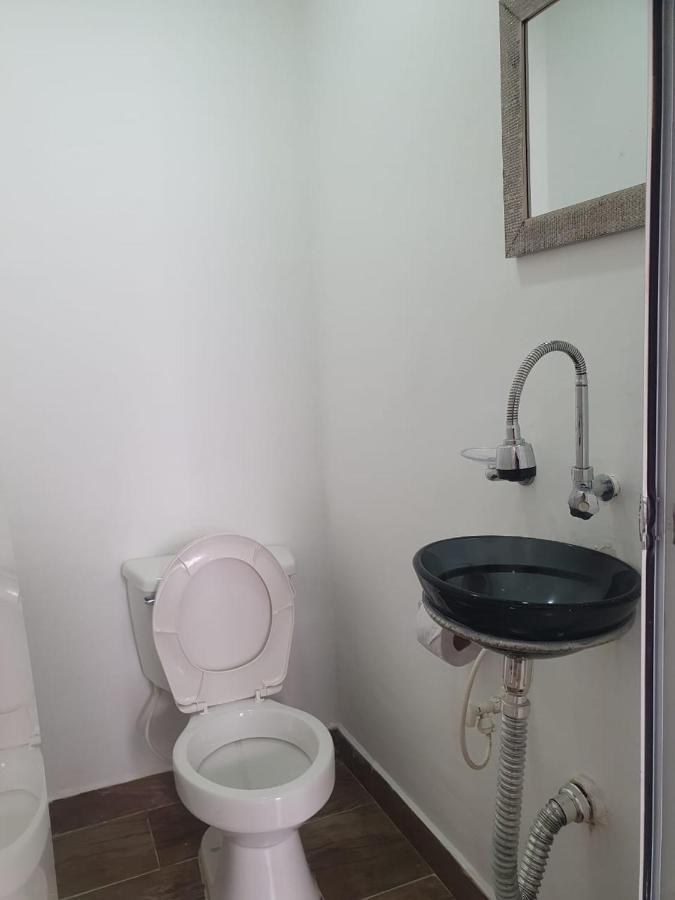Hotel Prestige 메딜린 외부 사진