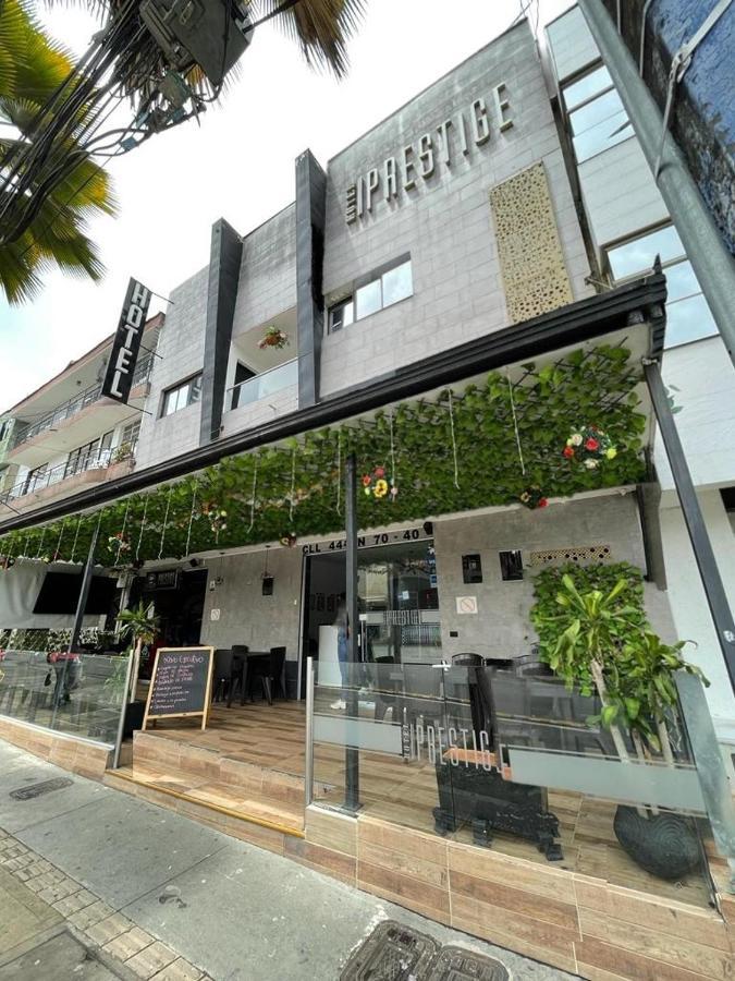 Hotel Prestige 메딜린 외부 사진