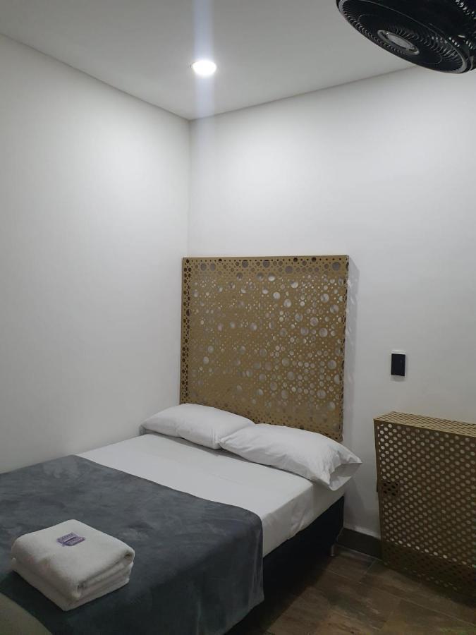 Hotel Prestige 메딜린 외부 사진