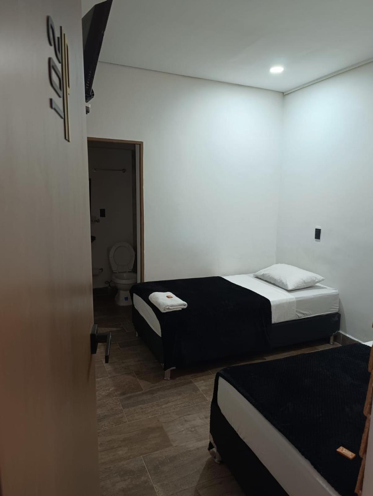 Hotel Prestige 메딜린 외부 사진