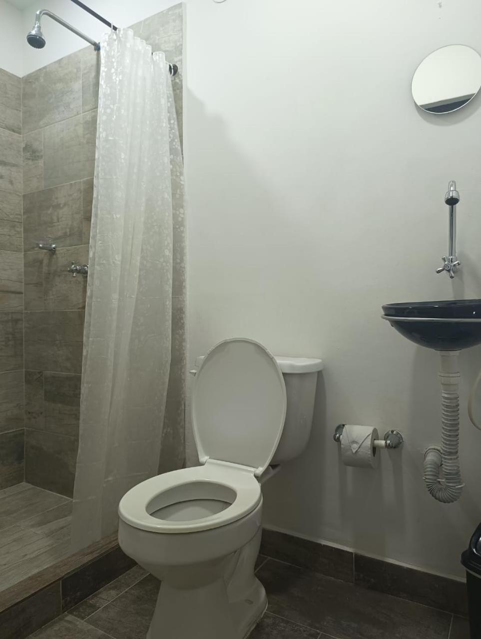 Hotel Prestige 메딜린 외부 사진