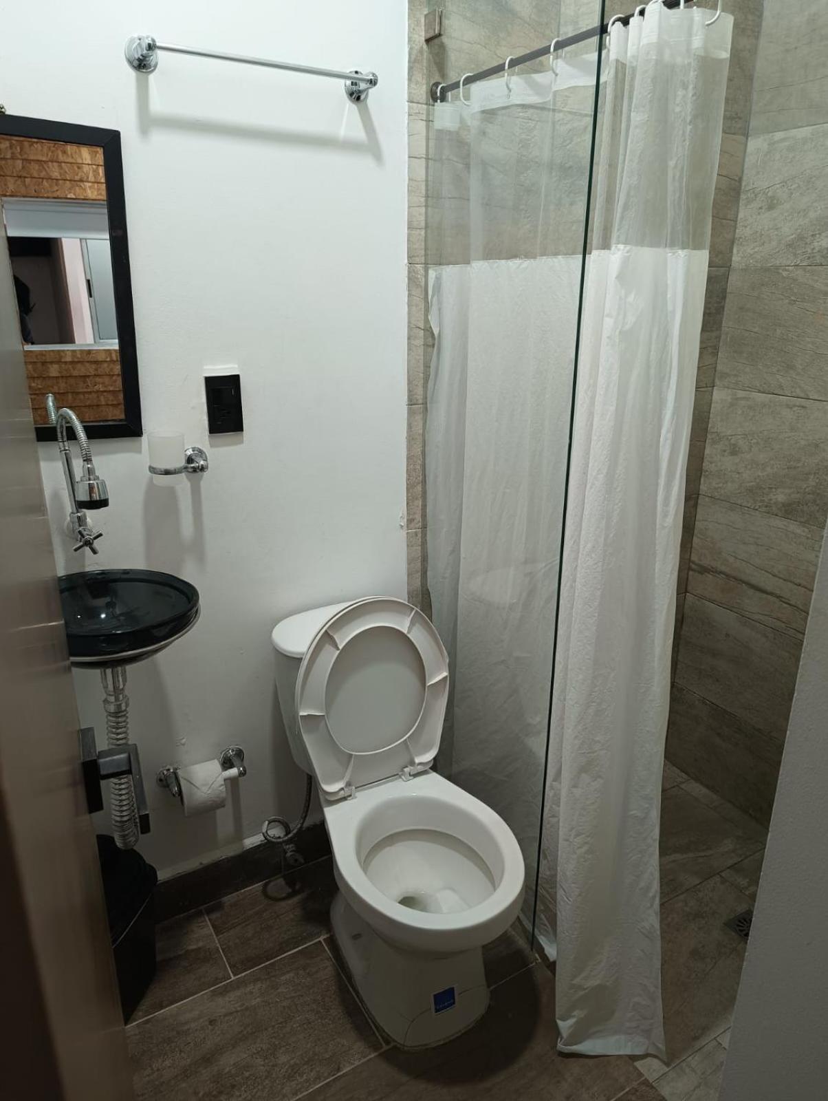 Hotel Prestige 메딜린 외부 사진