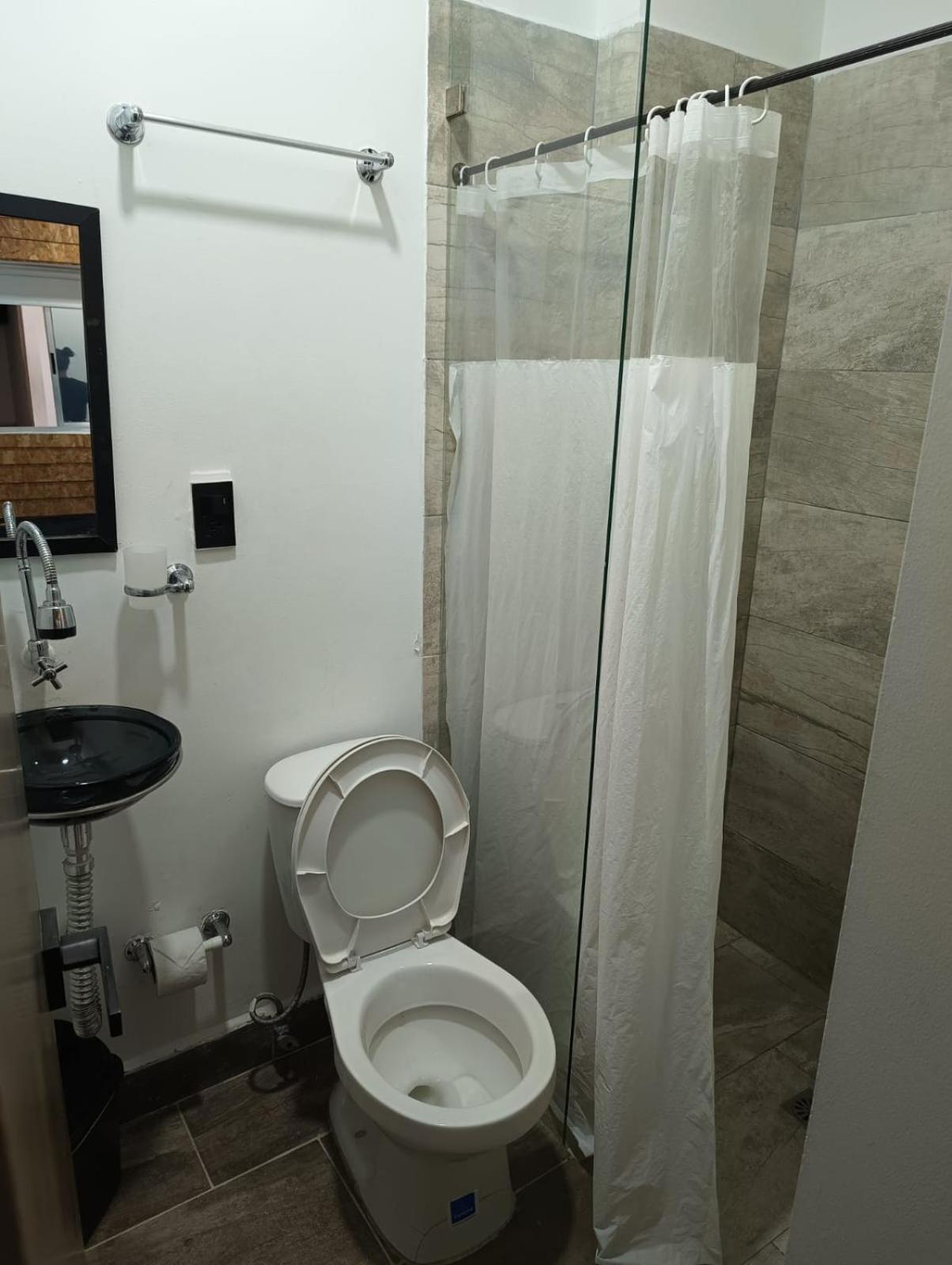 Hotel Prestige 메딜린 외부 사진